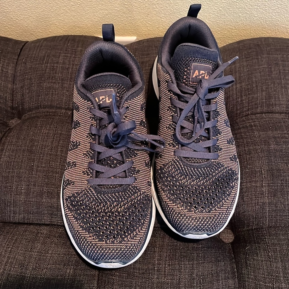 APL TechLoom Pro Running Shoes